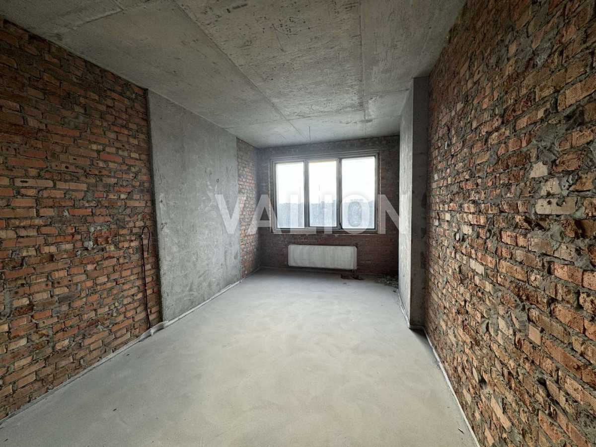 Продажа 3-комнатной квартиры 107 м², Зверинецкая ул., 70а