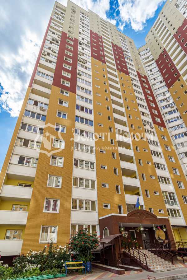 Продаж 2-кімнатної квартири 74.8 м², Сергія Данченка вул., 1