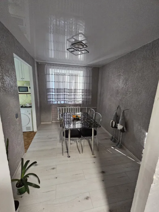 Продаж 3-кімнатної квартири 52 м², Академіка Філатова вул.
