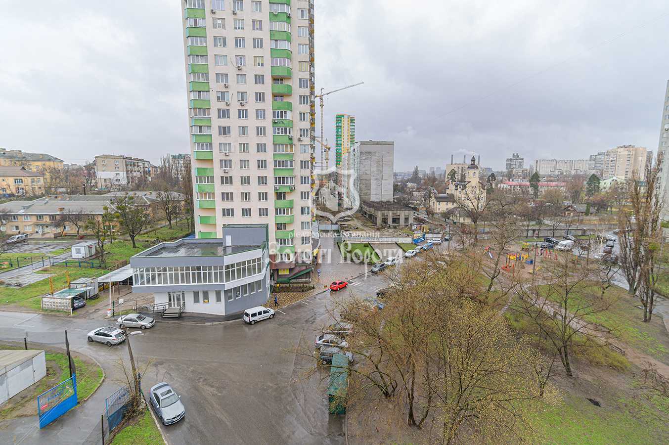 Продаж 2-кімнатної квартири 65 м², Харківське шосе, 15а