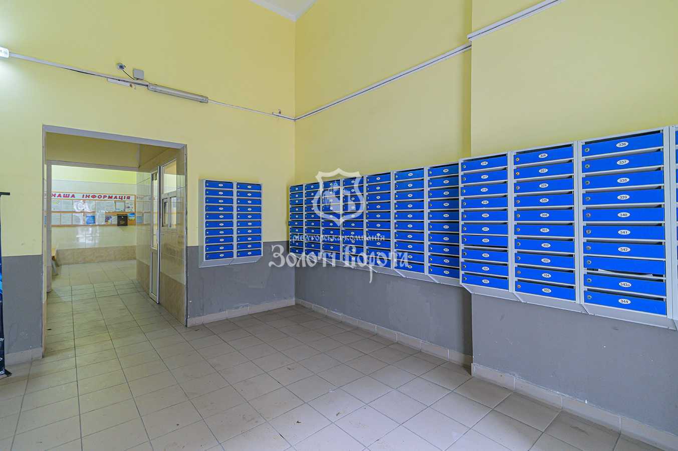 Продаж 2-кімнатної квартири 65 м², Харківське шосе, 15а
