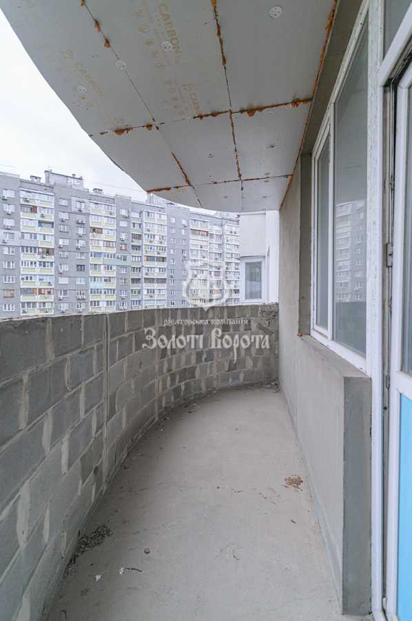 Продаж 2-кімнатної квартири 65 м², Харківське шосе, 15а