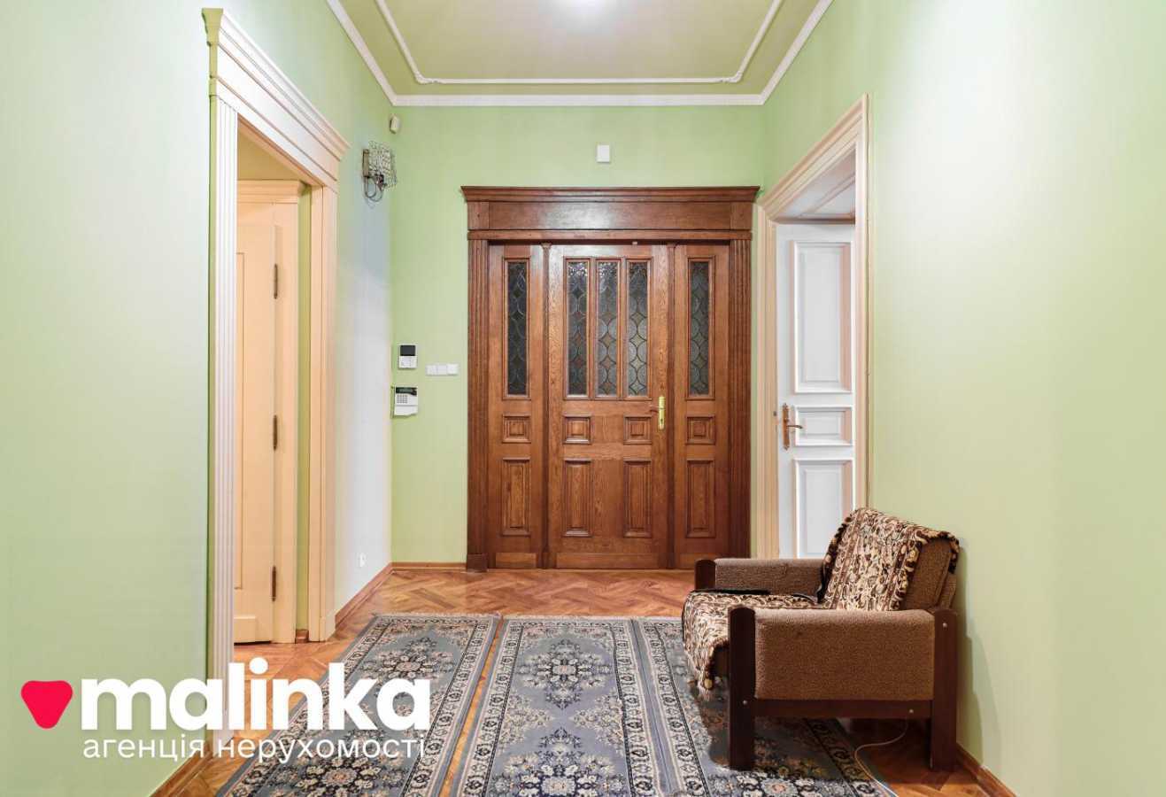 Продаж 3-кімнатної квартири 163 м², Героїв Майдану вул., 8
