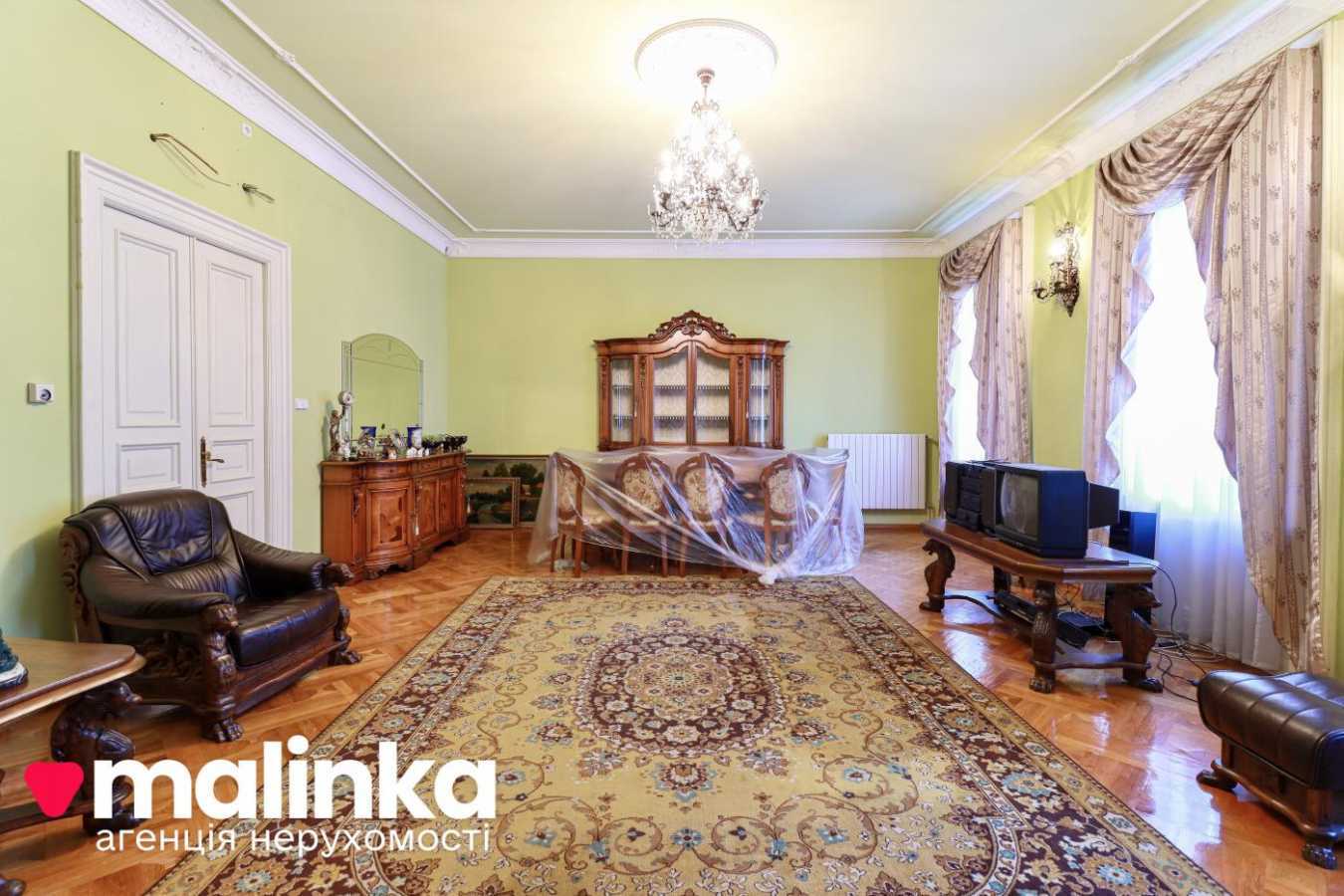 Продаж 3-кімнатної квартири 163 м², Героїв Майдану вул., 8