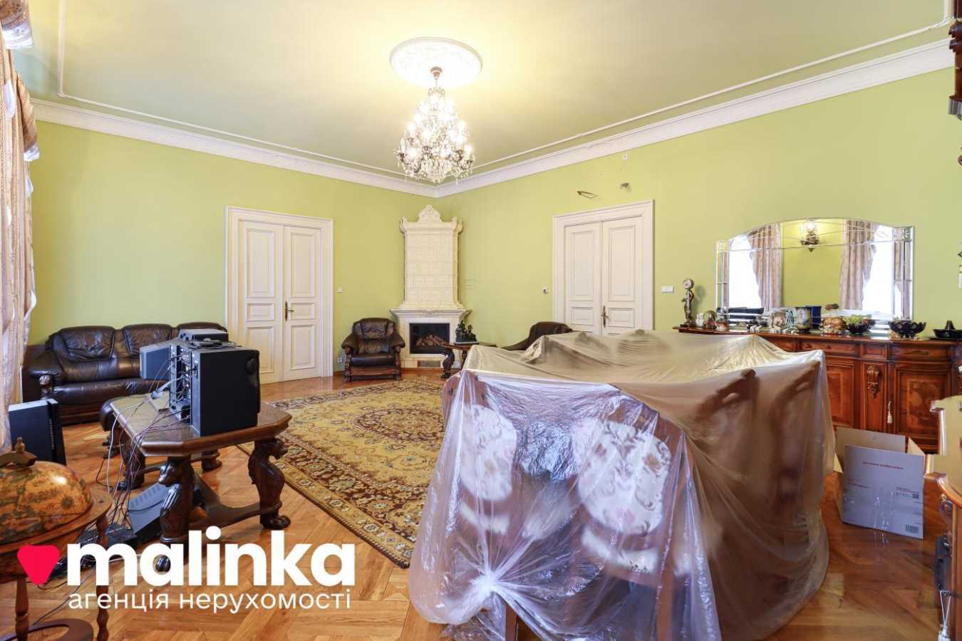 Продаж 3-кімнатної квартири 163 м², Героїв Майдану вул., 8