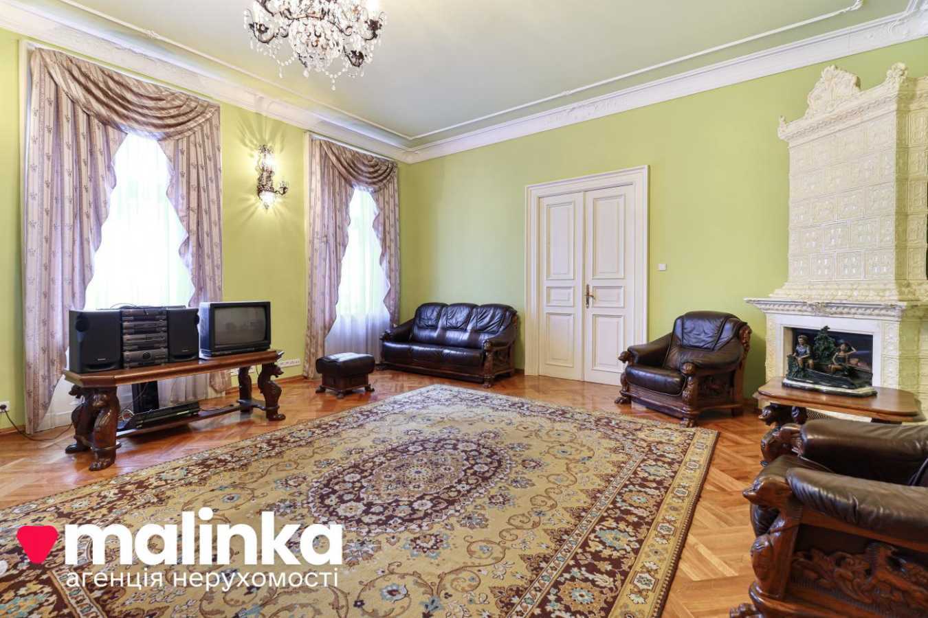 Продаж 3-кімнатної квартири 163 м², Героїв Майдану вул., 8