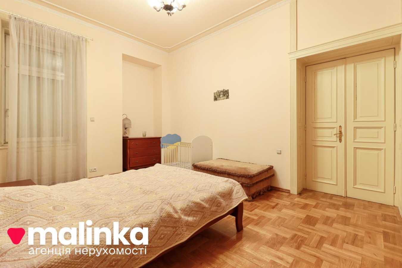 Продаж 3-кімнатної квартири 163 м², Героїв Майдану вул., 8