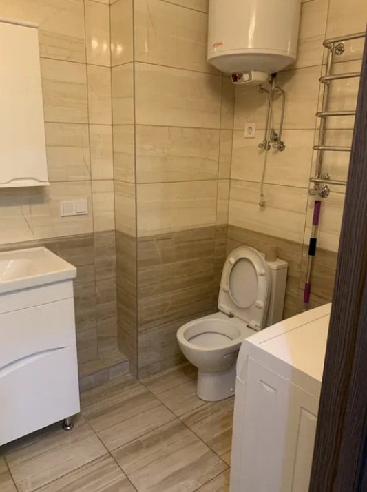 Продаж 1-кімнатної квартири 46 м², Костанді вул.