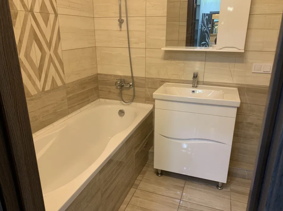 Продаж 1-кімнатної квартири 46 м², Костанді вул.