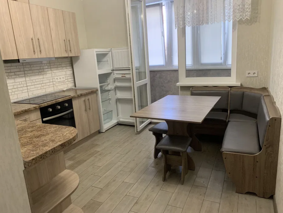 Продаж 1-кімнатної квартири 46 м², Костанді вул.