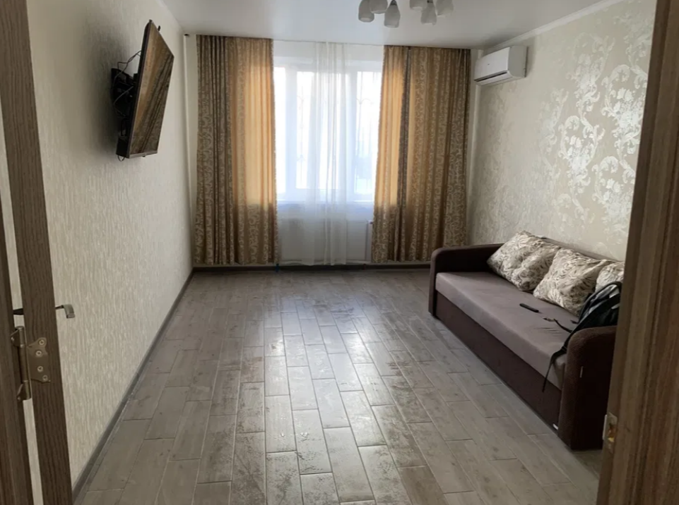 Продаж 1-кімнатної квартири 46 м², Костанді вул.