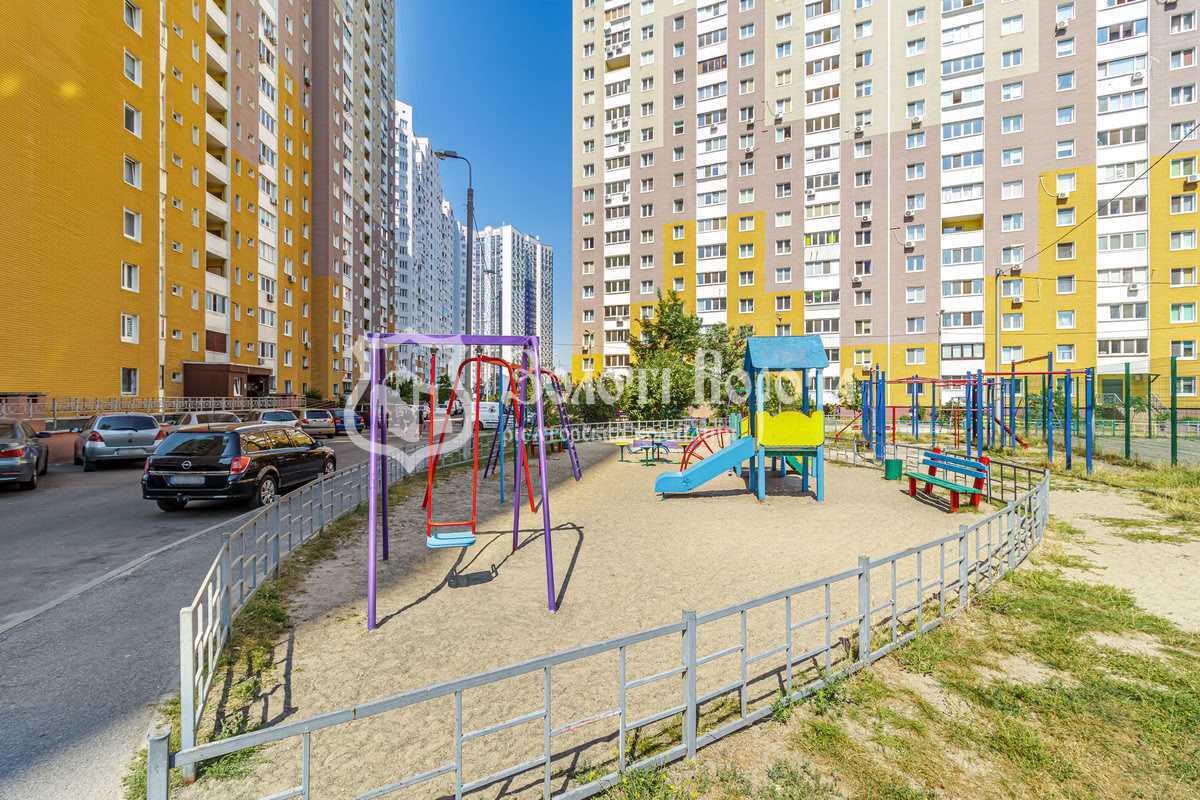 Продаж 2-кімнатної квартири 61 м², Миколи Закревського вул., 95В