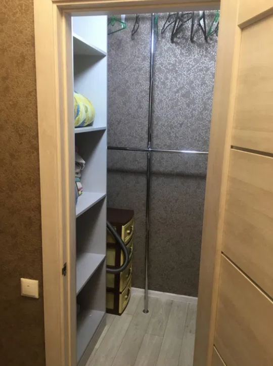 Продаж 1-кімнатної квартири 35 м², Будівельна вул.