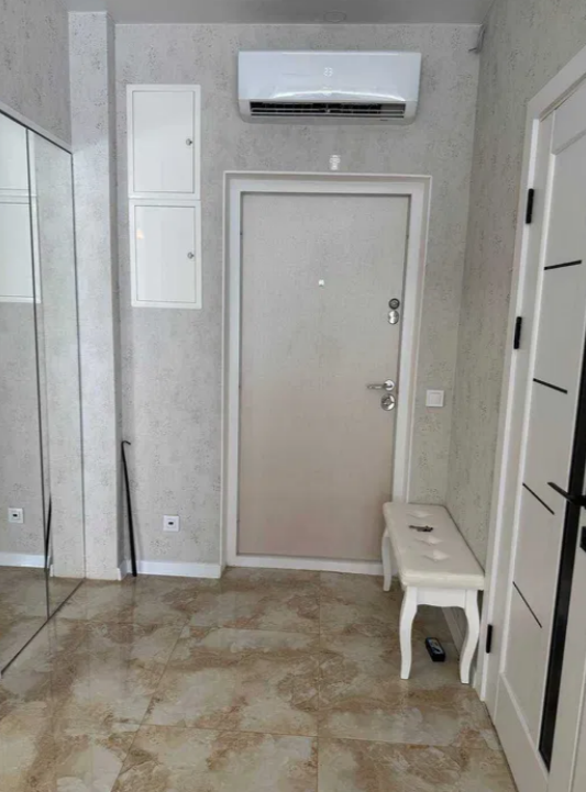Продаж 1-кімнатної квартири 42 м², Будівельна вул.