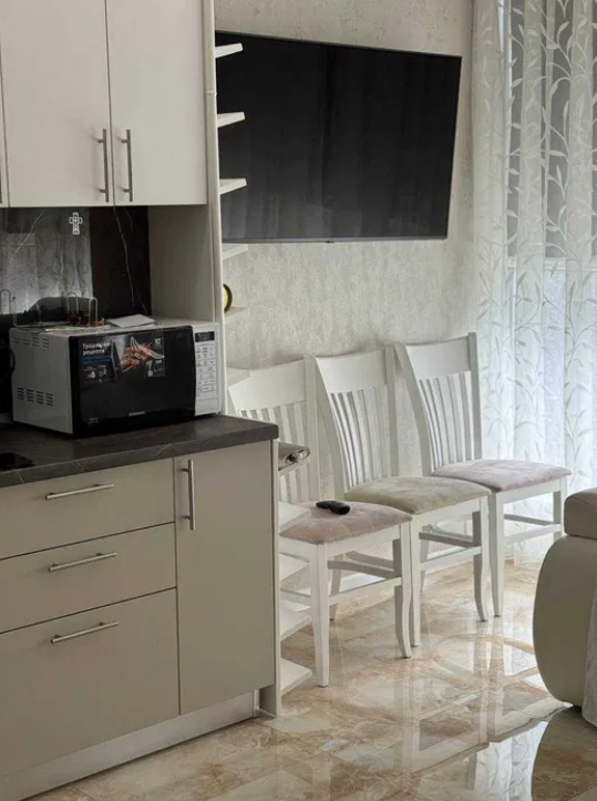 Продаж 1-кімнатної квартири 42 м², Будівельна вул.