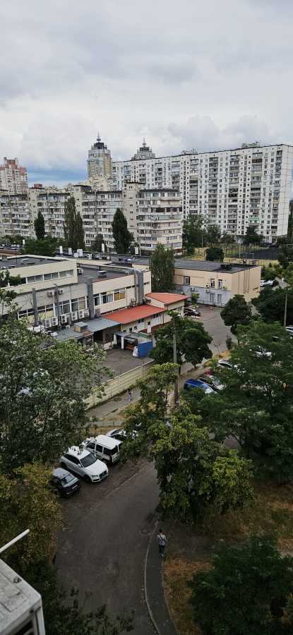 Продаж 3-кімнатної квартири 65 м², Маршала Малиновського вул., 32