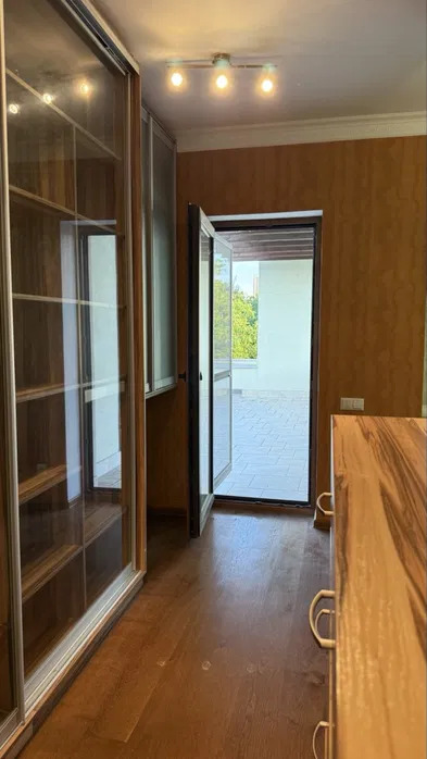 Оренда котеджу 320 м², 7-а Садова вул.