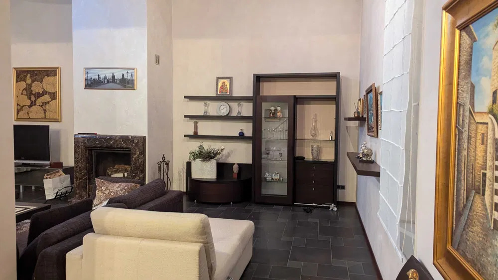 Оренда котеджу 180 м², Орхідейна вул.