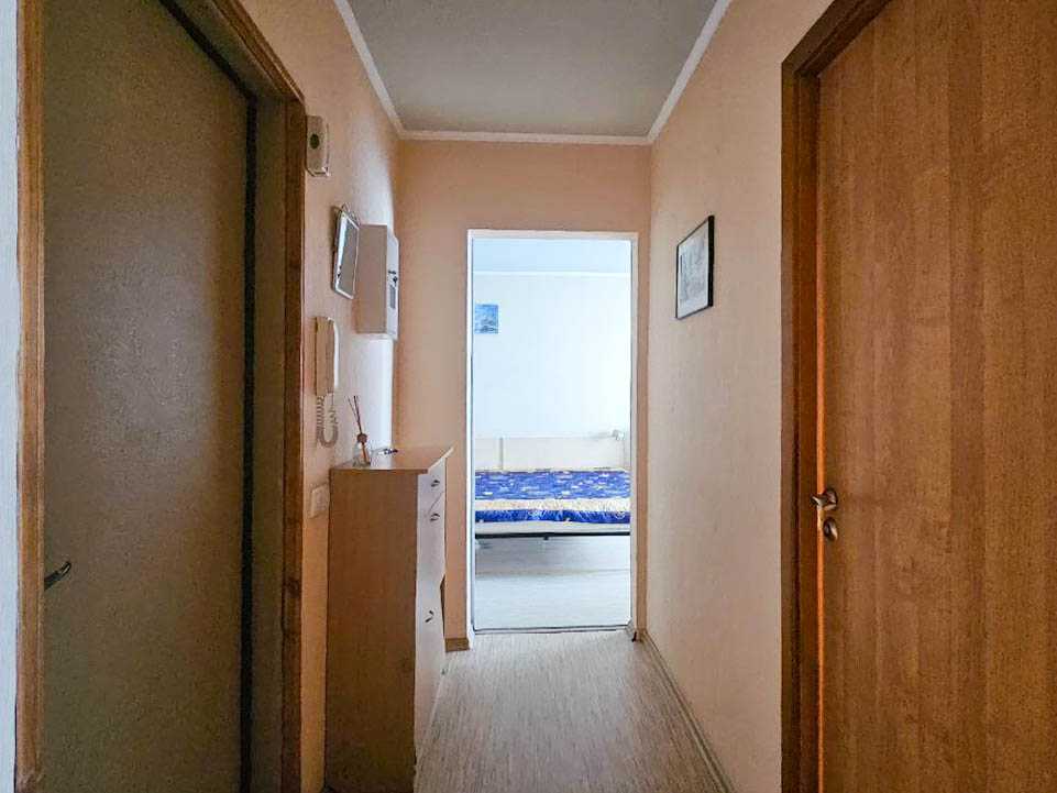 Продаж 2-кімнатної квартири 46.7 м², Озерна вул., 28