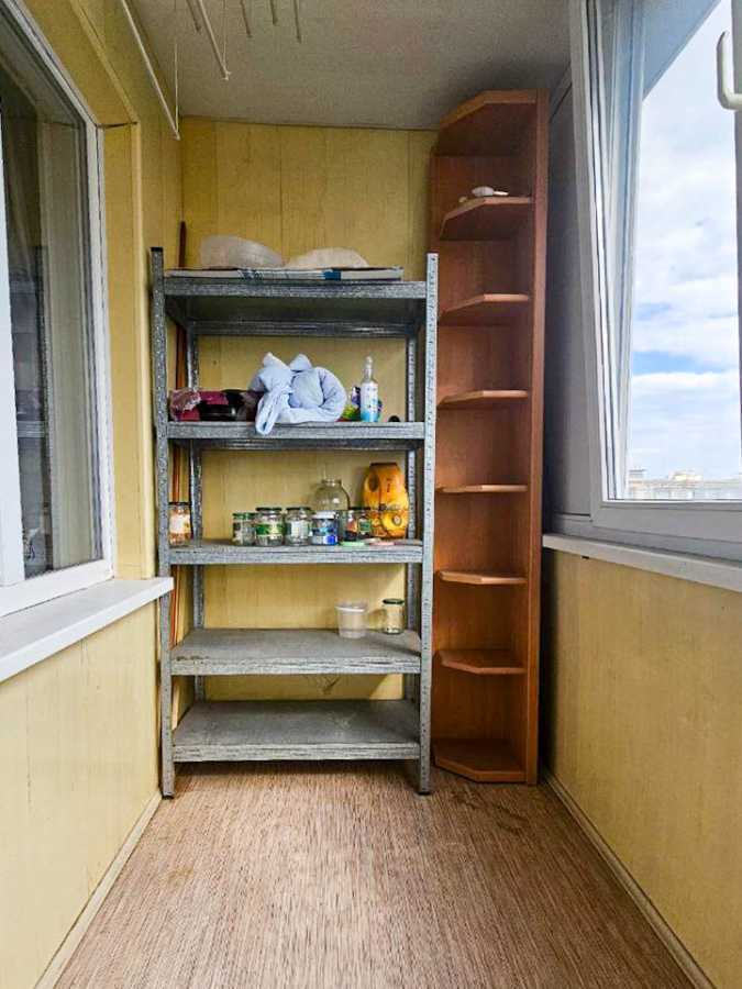 Продаж 2-кімнатної квартири 46.7 м², Озерна вул., 28