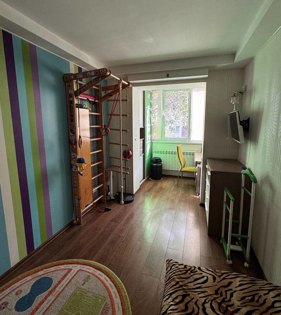 Продажа 2-комнатной квартиры 52 м², Любарского ул., 84 А