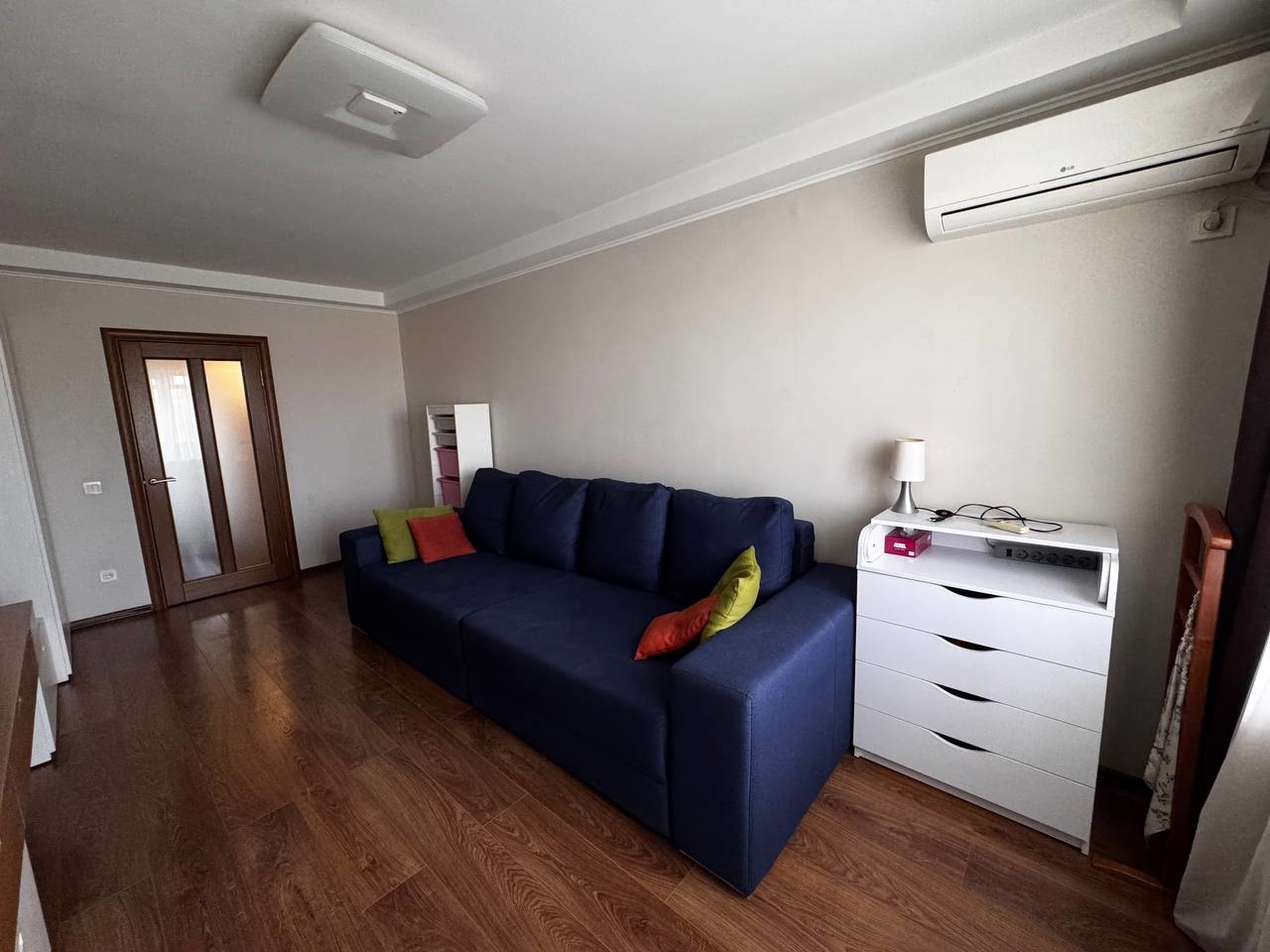Продажа 2-комнатной квартиры 52 м², Любарского ул., 84 А