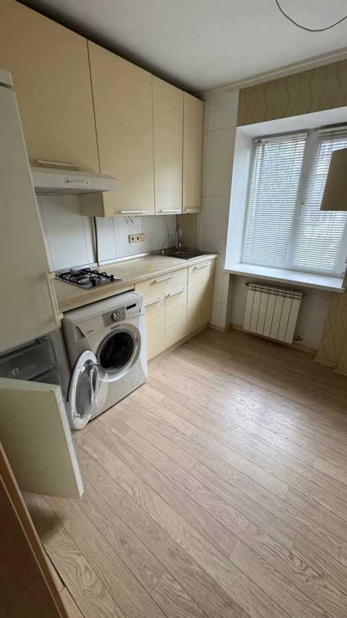 Продаж 2-кімнатної квартири 44 м², Маричанська вул., 8