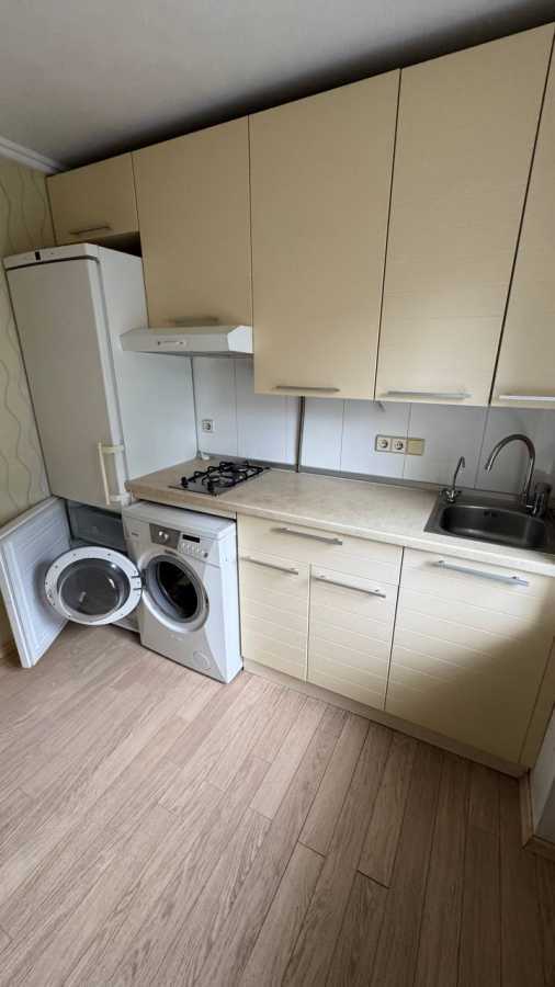 Продаж 2-кімнатної квартири 44 м², Маричанська вул., 8