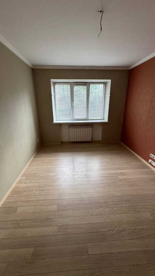 Продаж 2-кімнатної квартири 44 м², Маричанська вул., 8