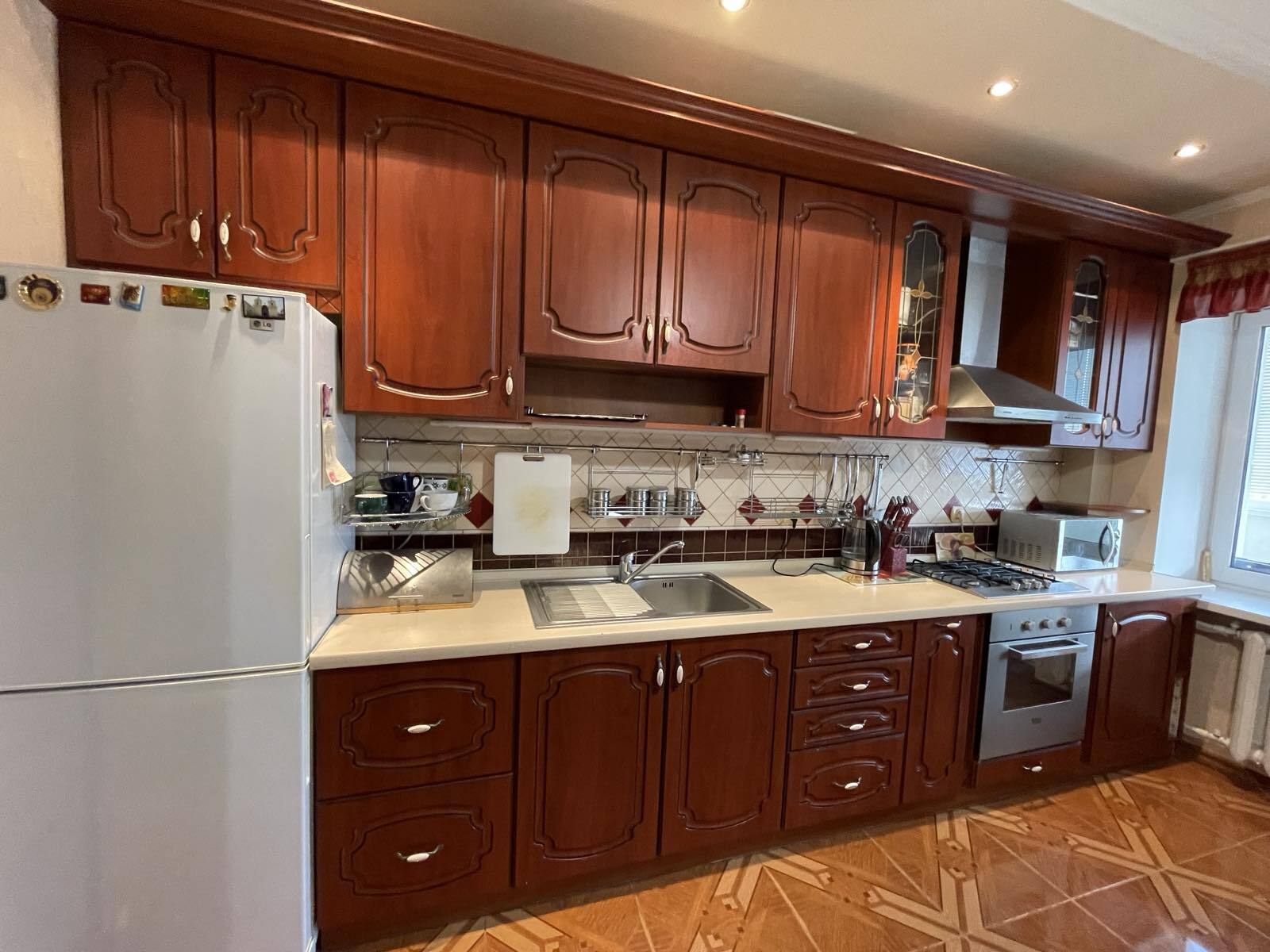 Продажа 2-комнатной квартиры 76 м², Соборности ул.