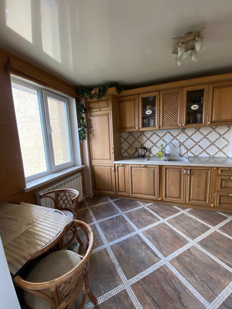 Оренда 3-кімнатної квартири 102 м², Дарницький бул., 8