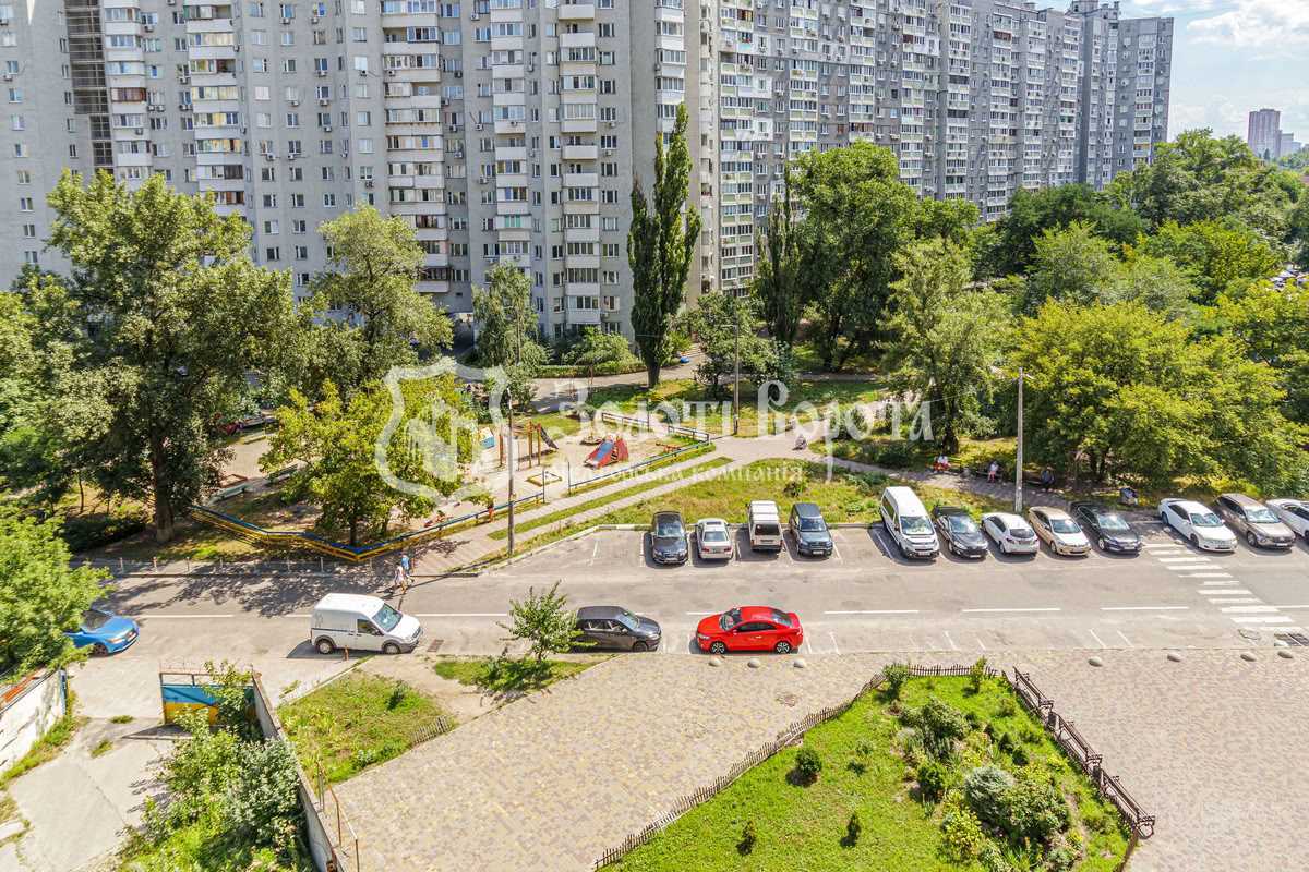 Продаж 2-кімнатної квартири 49.9 м², Лобачевського пров., 7а
