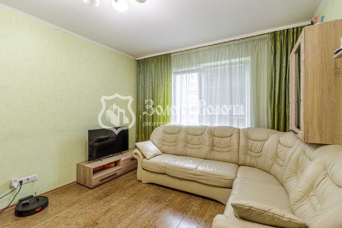 Продаж 2-кімнатної квартири 60 м², Ревуцького вул., 44Б