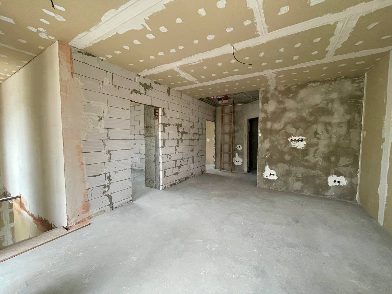 Продажа квадрекса 187.3 м²