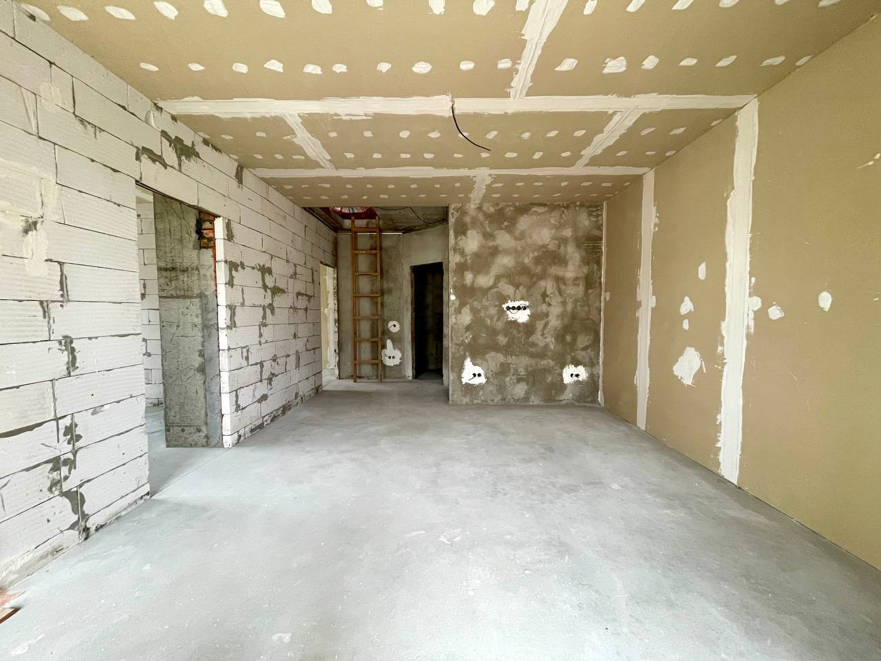 Продажа квадрекса 187.3 м²