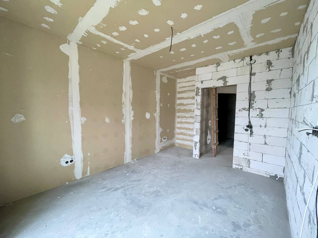 Продажа квадрекса 187.3 м²