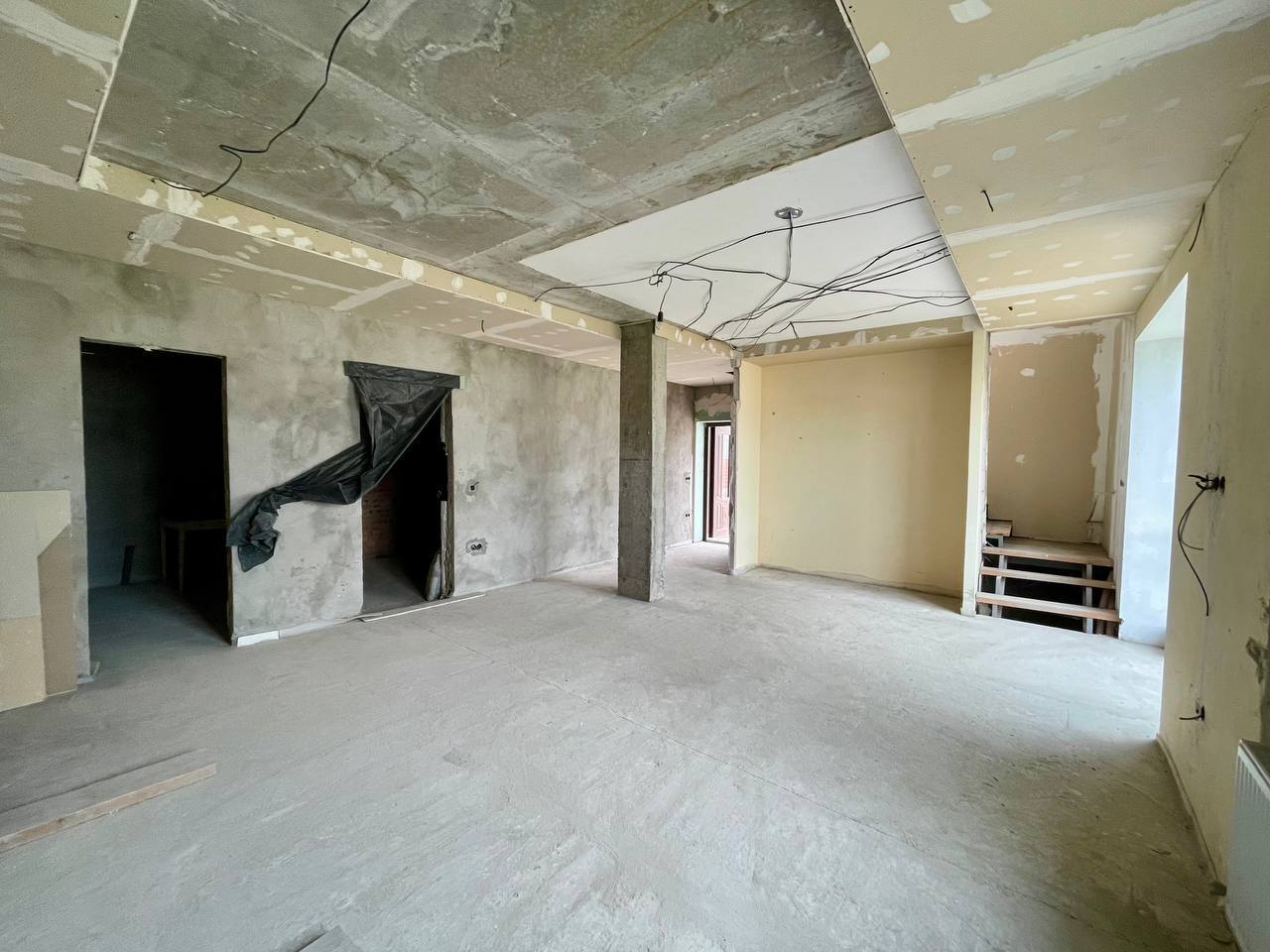 Продажа квадрекса 187.3 м²