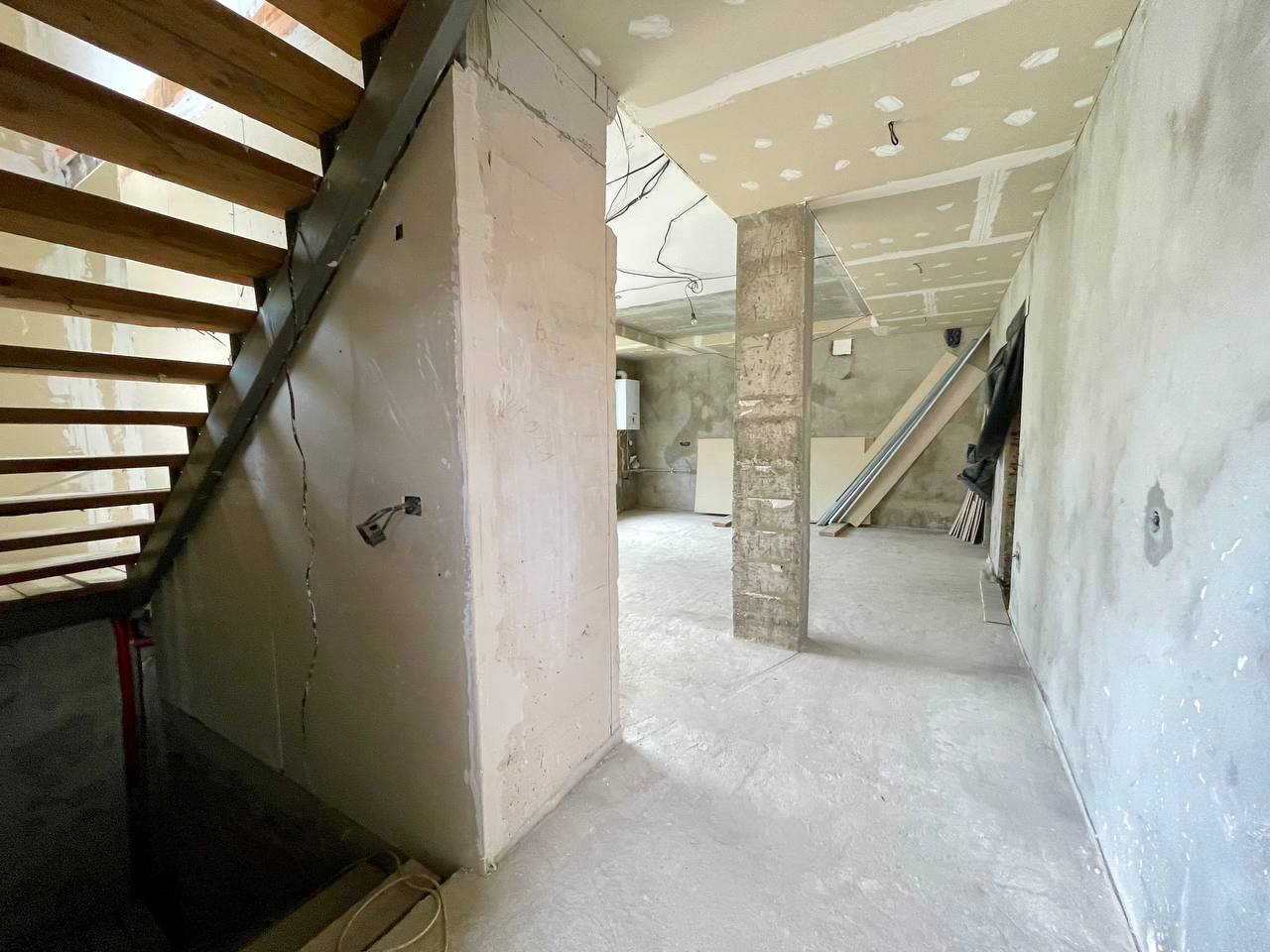 Продажа квадрекса 187.3 м²