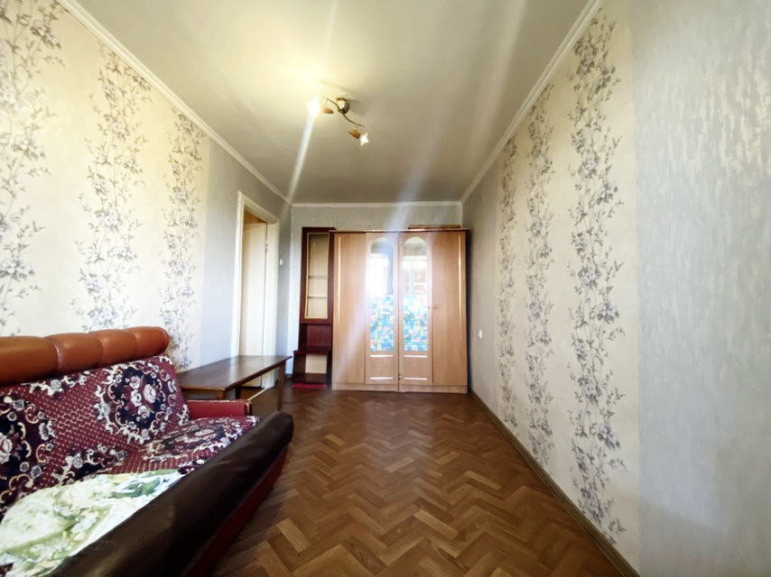 Продажа 2-комнатной квартиры 48 м², Крылова ул.