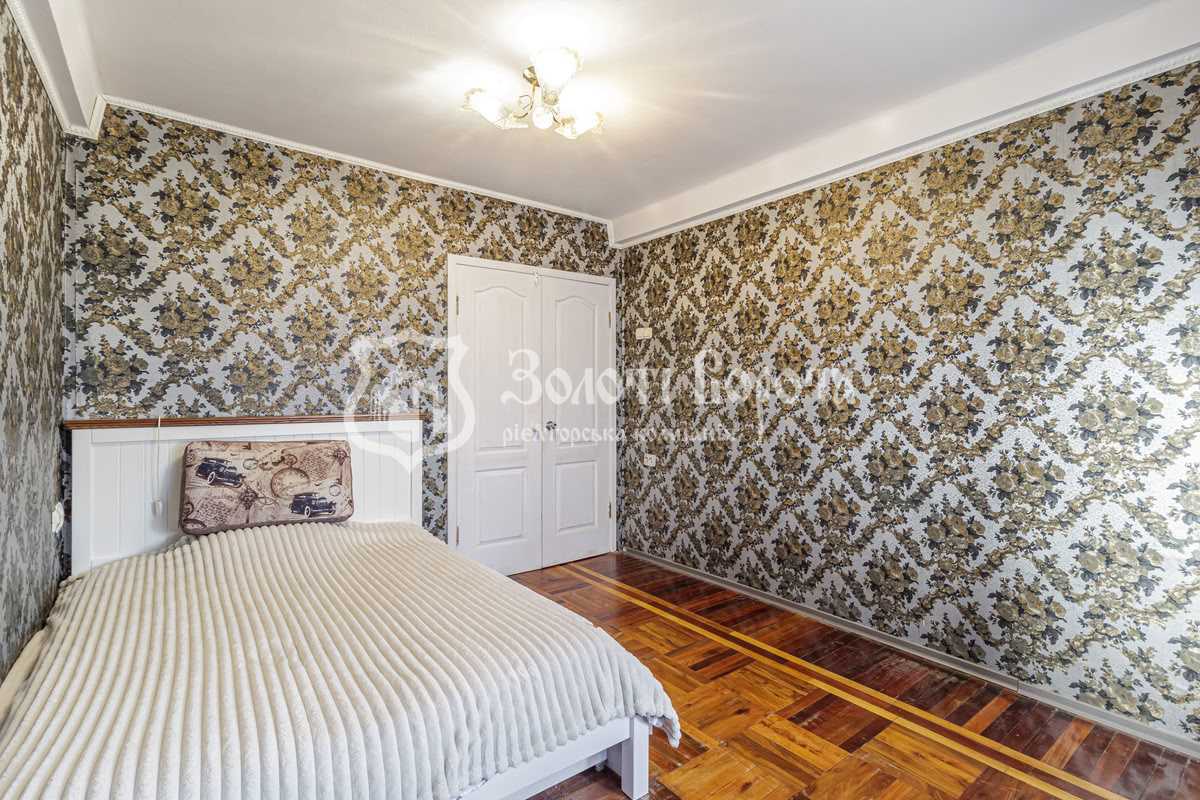 Продаж 2-кімнатної квартири 49.3 м², Курнатовського, 22