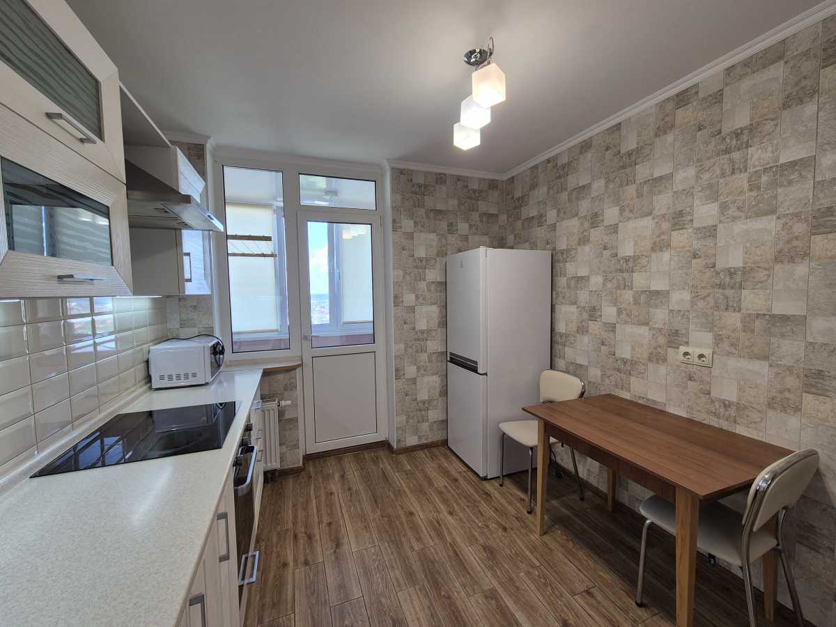 Продажа 1-комнатной квартиры 40 м², Академика Глушкова просп., 101