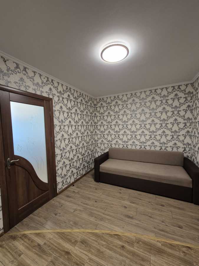 Продажа 1-комнатной квартиры 40 м², Академика Глушкова просп., 101