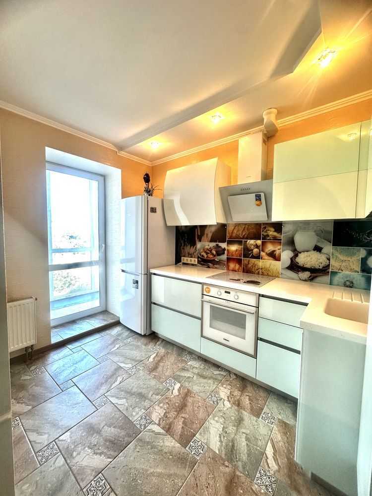 Продажа 1-комнатной квартиры 42 м², Привокзальная ул., 8