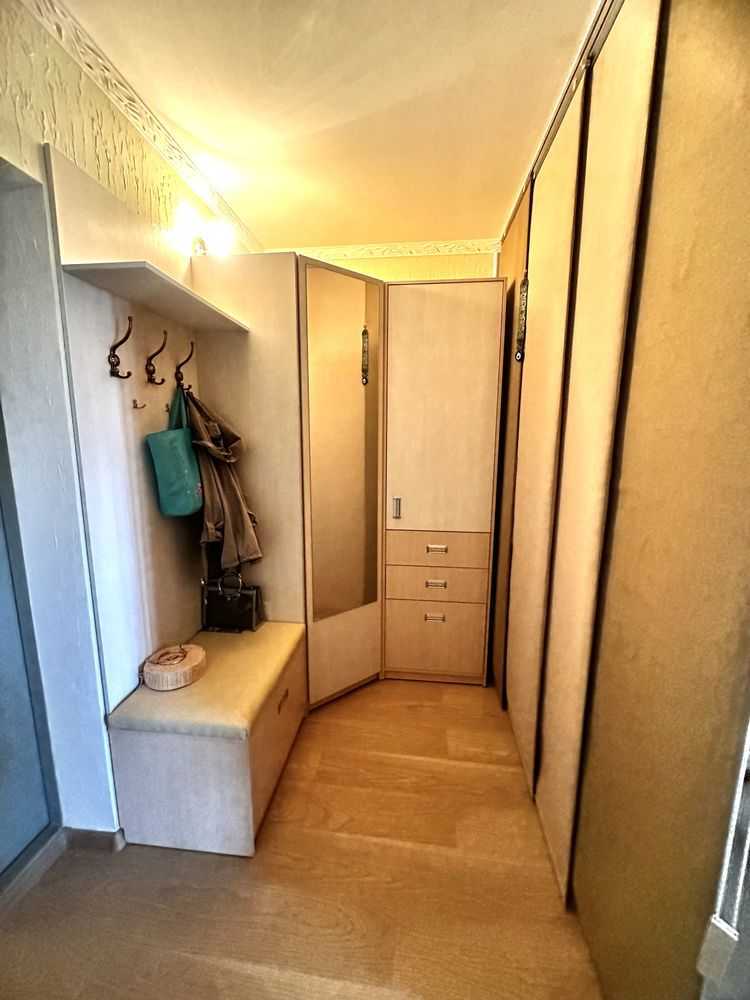 Продажа 1-комнатной квартиры 42 м², Привокзальная ул., 8
