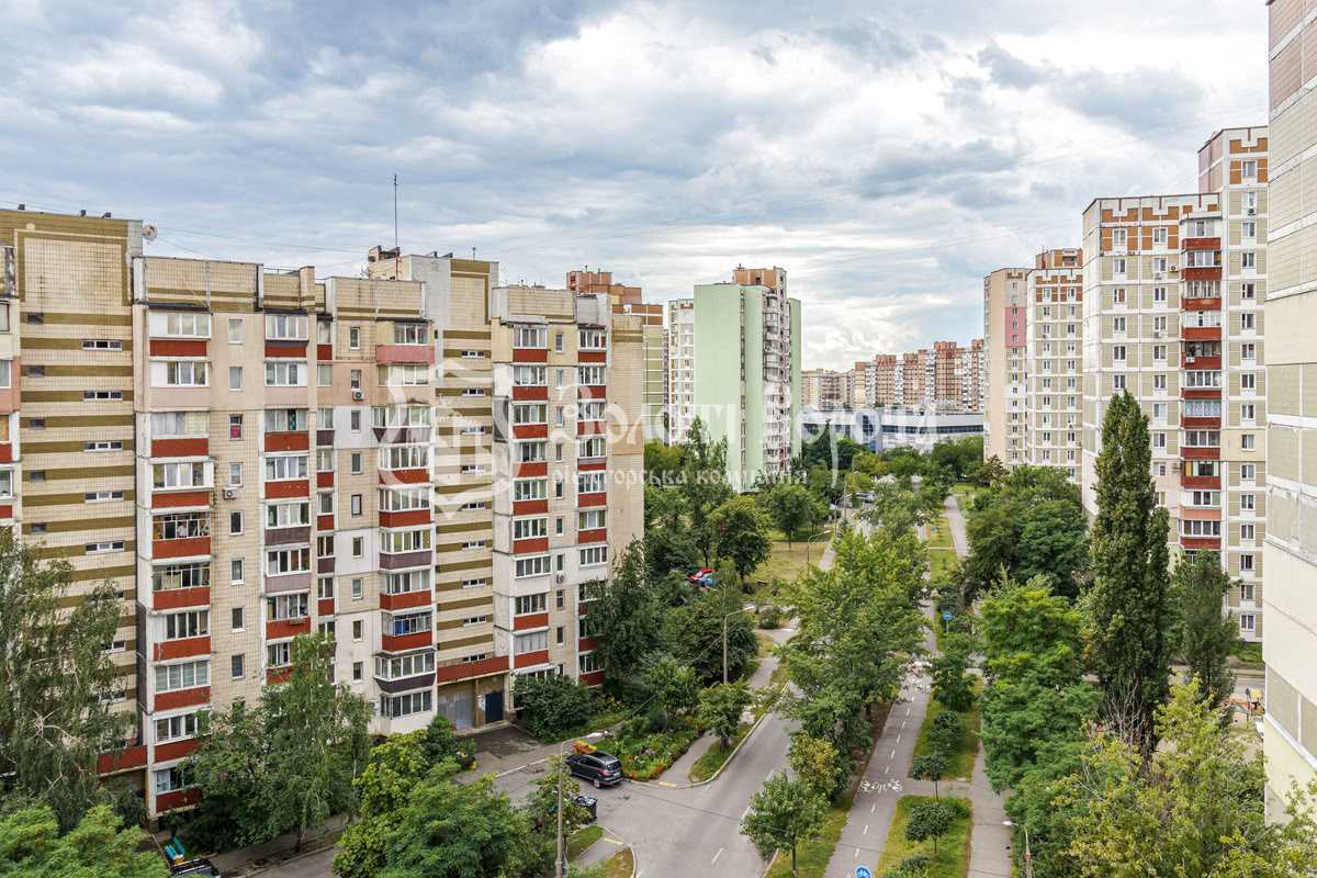 Продажа 1-комнатной квартиры 41.5 м², Леонида Быкова бул., 6