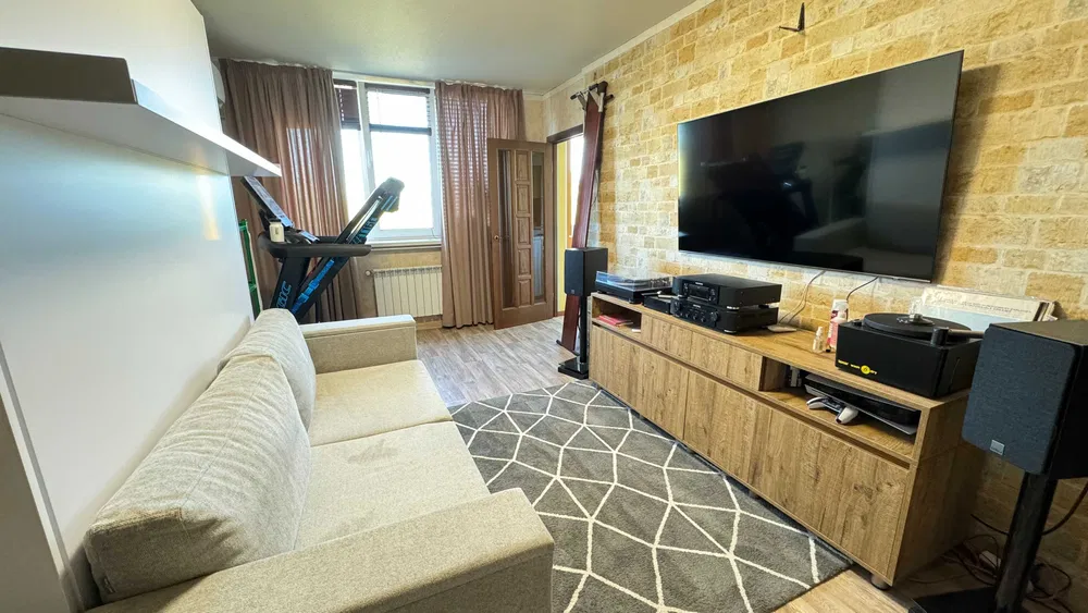Продажа 1-комнатной квартиры 47.4 м²