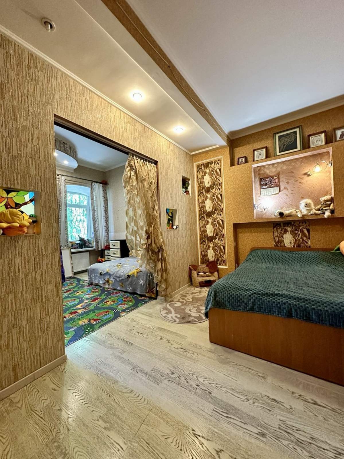 Продажа 2-комнатной квартиры 70 м², Спиридоновская ул.