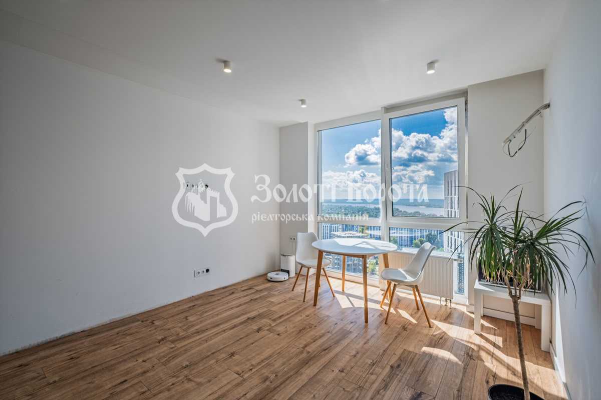Продаж 1-кімнатної квартири 48.8 м², Зарічна вул., 6