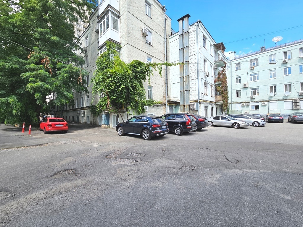 Аренда помещения свободного назначения 130 м², Михаила Грушевского ул., 28/2