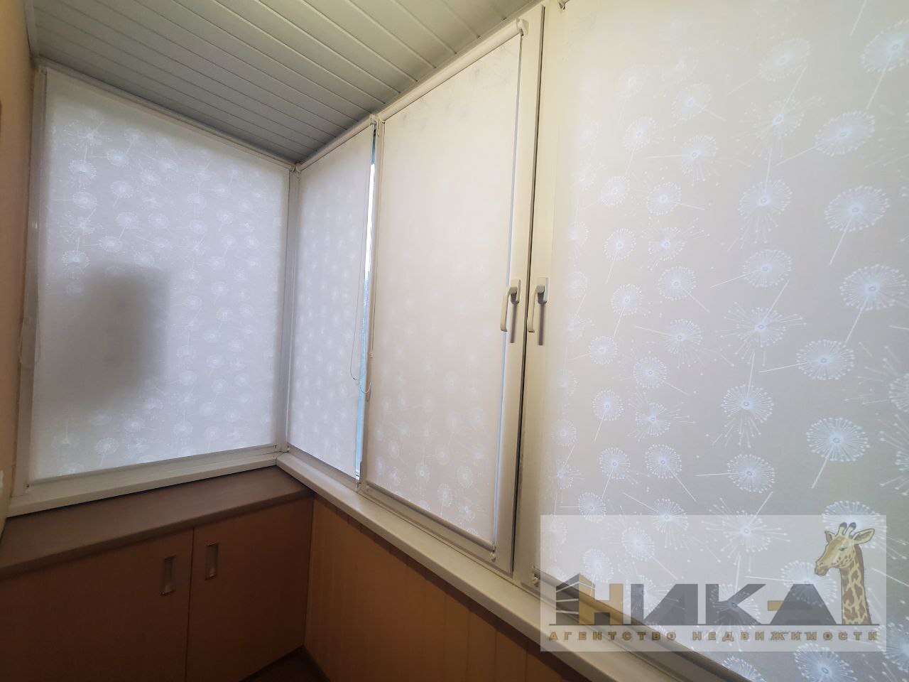 Продажа 3-комнатной квартиры 65 м², Днепровская ул.